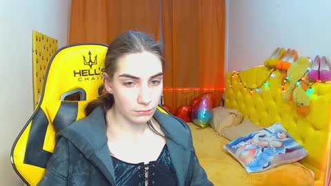 nikastarkk online show from February 27, 2025, 2:42 am