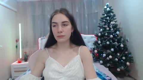 nikastarkk online show from December 5, 2025, 7:54 pm