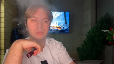 Celine online show from December 21, 2025, 7:32 pm