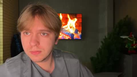 Celine online show from December 22, 2025, 6:16 pm