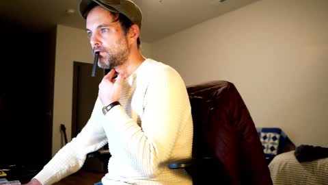 Nike Jude online show from October 10, 2025, 1:15 am