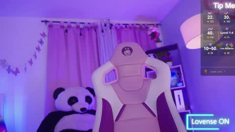 NIKERLY online show from April 28, 2026, 12:21 pm