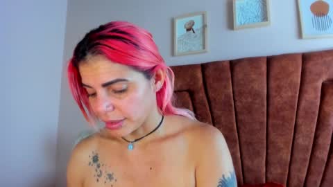niki online show from February 10, 2025, 10:42 am