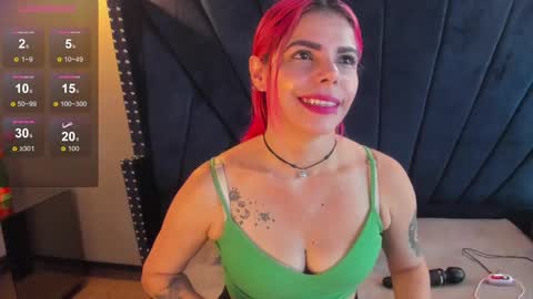 Snapshot of niki_santana chatting on October 3, 2025, 3:58 am niki online show from October 3, 2025, 3:58 am