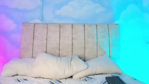 Snapshot of nikibrice chatting on March 17, 2026, 1:54 am online show from March 17, 2026, 1:54 am