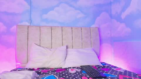 Snapshot of nikibrice chatting on March 31, 2026, 2:13 am online show from March 31, 2026, 2:13 am