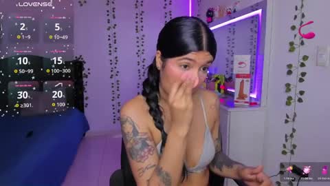 Snapshot of nikibryce_ chatting on June 3, 2026, 1:08 am Niki online show from June 3, 2026, 1:08 am