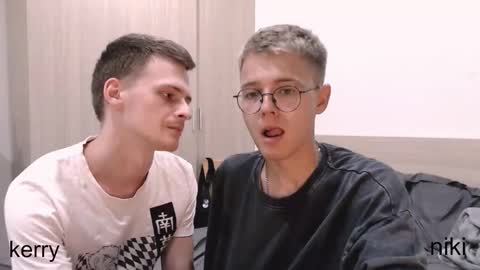 nikikerry_cum_ online show from October 11, 2025, 11:42 am