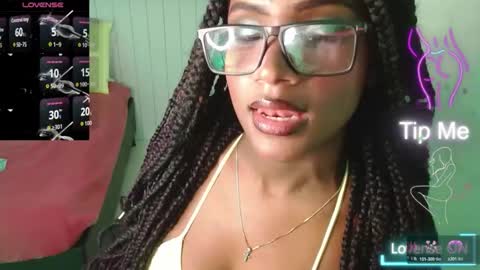 nikitakisskm online show from November 22, 2025, 5:12 pm