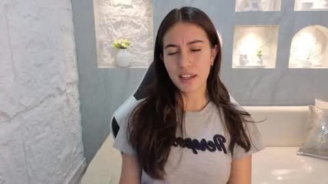 Online 2200 to 600 online show from October 24, 2025, 4:31 am