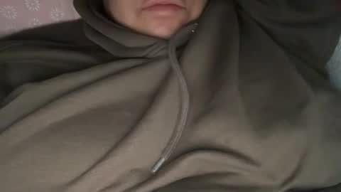 nikki_dd_ online show from February 13, 2026, 8:21 am