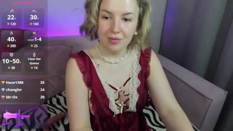 Nikki online show from February 17, 2025, 1:42 pm
