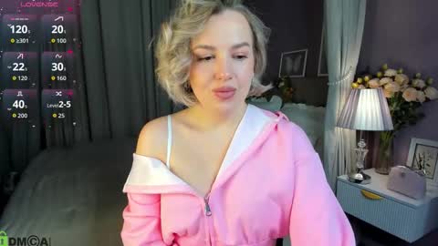 Nikki online show from October 16, 2025, 12:44 am