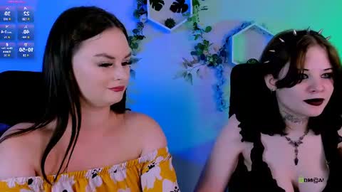 Snapshot of nikki_kiss_ chatting on July 22, 2026, 8:39 am nikki_kiss_ online show from July 22, 2026, 8:39 am