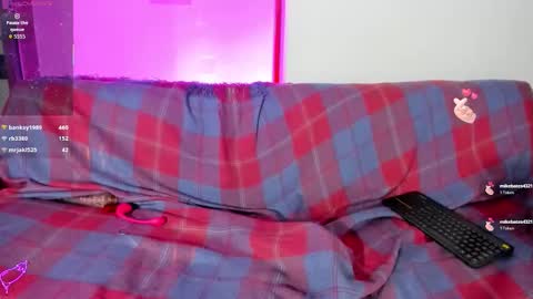 nikki_uwu online show from March 8, 2026, 2:04 am