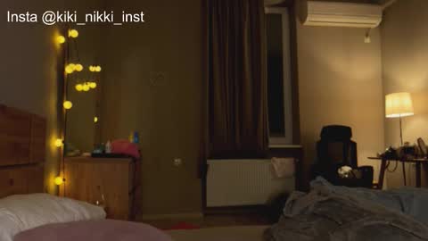 nicolette online show from November 30, 2025, 4:11 pm