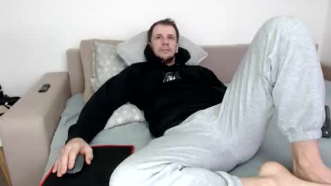 Nick online show from November 27, 2025, 8:05 am