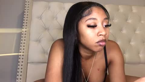 Snapshot of nikkib333 chatting on January 18, 2025, 3:09 am NikkiB online show from January 18, 2025, 3:09 am