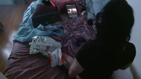nikkigamer online show from February 11, 2026, 8:52 am
