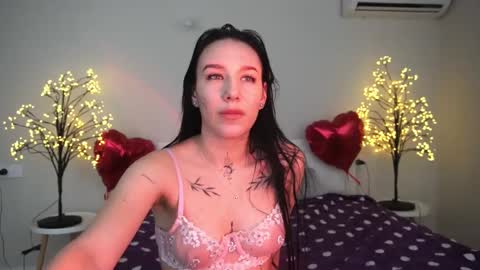Nikki online show from March 8, 2025, 4:28 pm