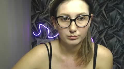 Snapshot of nikkikiss___ chatting on June 14, 2026, 4:31 pm nikkikiss___ online show from June 14, 2026, 4:31 pm
