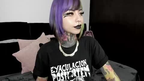 Nikki Ramone   online show from February 28, 2025, 2:09 am