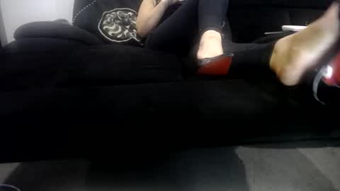 Niquita Sparkles online show from November 16, 2025, 6:24 pm