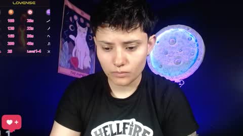 Snapshot of nikky_tomboy444 chatting on December 14, 2025, 1:27 pm Nikky online show from December 14, 2025, 1:27 pm