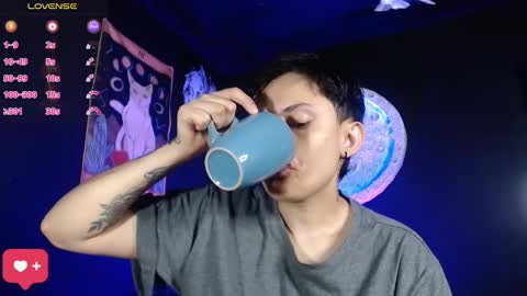 Snapshot of nikky_tomboy444 chatting on January 12, 2026, 1:27 pm Nikky online show from January 12, 2026, 1:27 pm