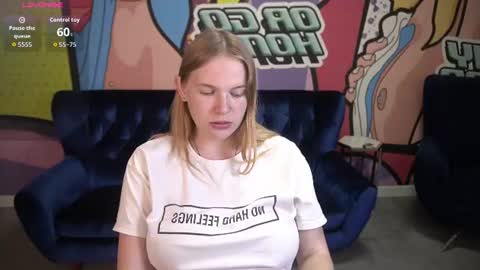 nikkyreyyy online show from June 26, 2026, 5:45 am