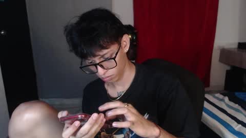 niklaus_wolf online show from October 1, 2025, 2:17 am