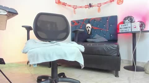 Nicol online show from October 31, 2025, 2:29 pm