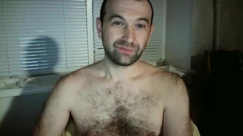 nikolas_vaz online show from November 23, 2025, 8:52 pm