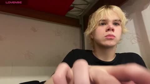 nikolasbucks online show from December 14, 2025, 7:18 pm