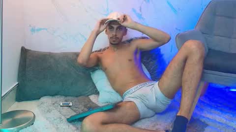    online show from December 3, 2025, 6:43 am