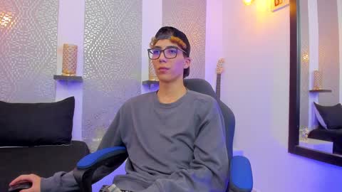    online show from January 3, 2025, 10:09 am