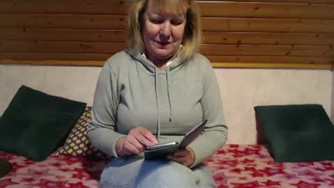 Nikole1 online show from January 19, 2025, 12:06 pm