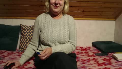 Nikole1 online show from February 8, 2025, 5:29 pm