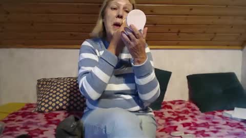 Nikole1 online show from October 12, 2025, 11:31 am