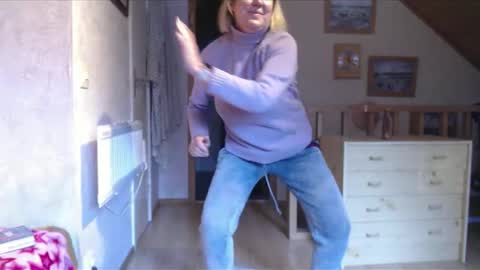 Nikole1 online show from November 21, 2025, 11:20 am