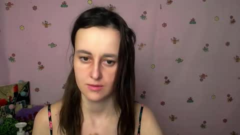 Snapshot of nikolleta_m chatting on December 5, 2025, 9:18 am Nikolleta online show from December 5, 2025, 9:18 am