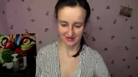 Snapshot of nikolleta_m chatting on December 23, 2025, 10:13 am Nikolleta online show from December 23, 2025, 10:13 am