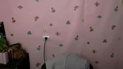 Snapshot of nikolleta_m chatting on January 8, 2026, 8:33 pm Nikolleta online show from January 8, 2026, 8:33 pm