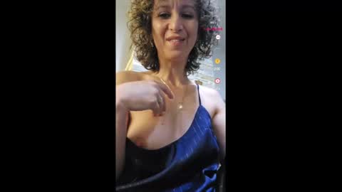 Snapshot of nikpassion123 chatting on January 31, 2025, 6:24 am nikol online show from January 31, 2025, 6:24 am