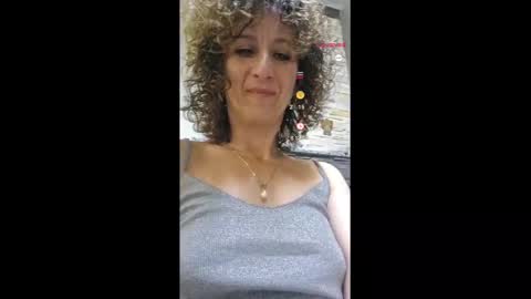 Snapshot of nikpassion123 chatting on February 8, 2025, 9:13 am nikol online show from February 8, 2025, 9:13 am