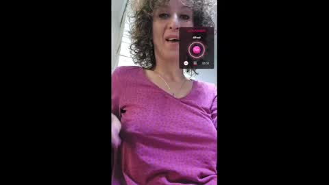 Snapshot of nikpassion123 chatting on February 21, 2025, 5:56 am nikol online show from February 21, 2025, 5:56 am