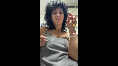 nikol online show from November 3, 2025, 7:59 pm