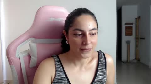 niky_blue online show from February 2, 2025, 9:56 pm