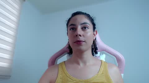 niky_blue online show from March 5, 2025, 12:11 pm