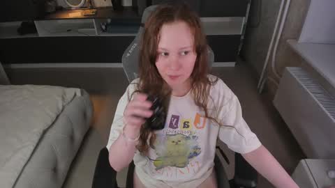 Snapshot of niky_charm chatting on September 19, 2025, 6:19 pm Nika online show from September 19, 2025, 6:19 pm